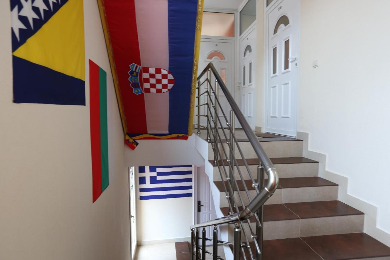 Apartments Ds Club Budva Bagian luar foto