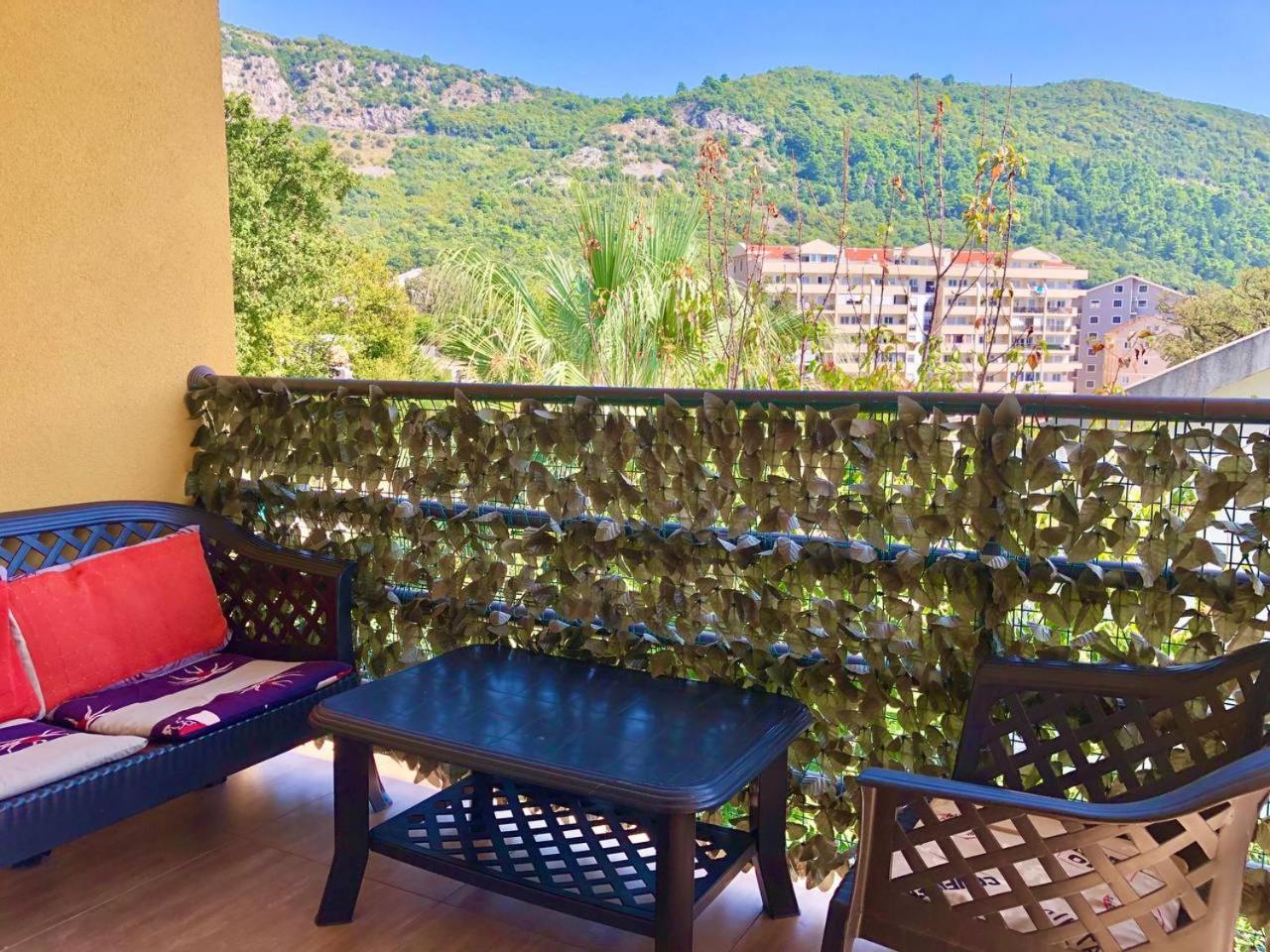 Apartments Ds Club Budva Bagian luar foto