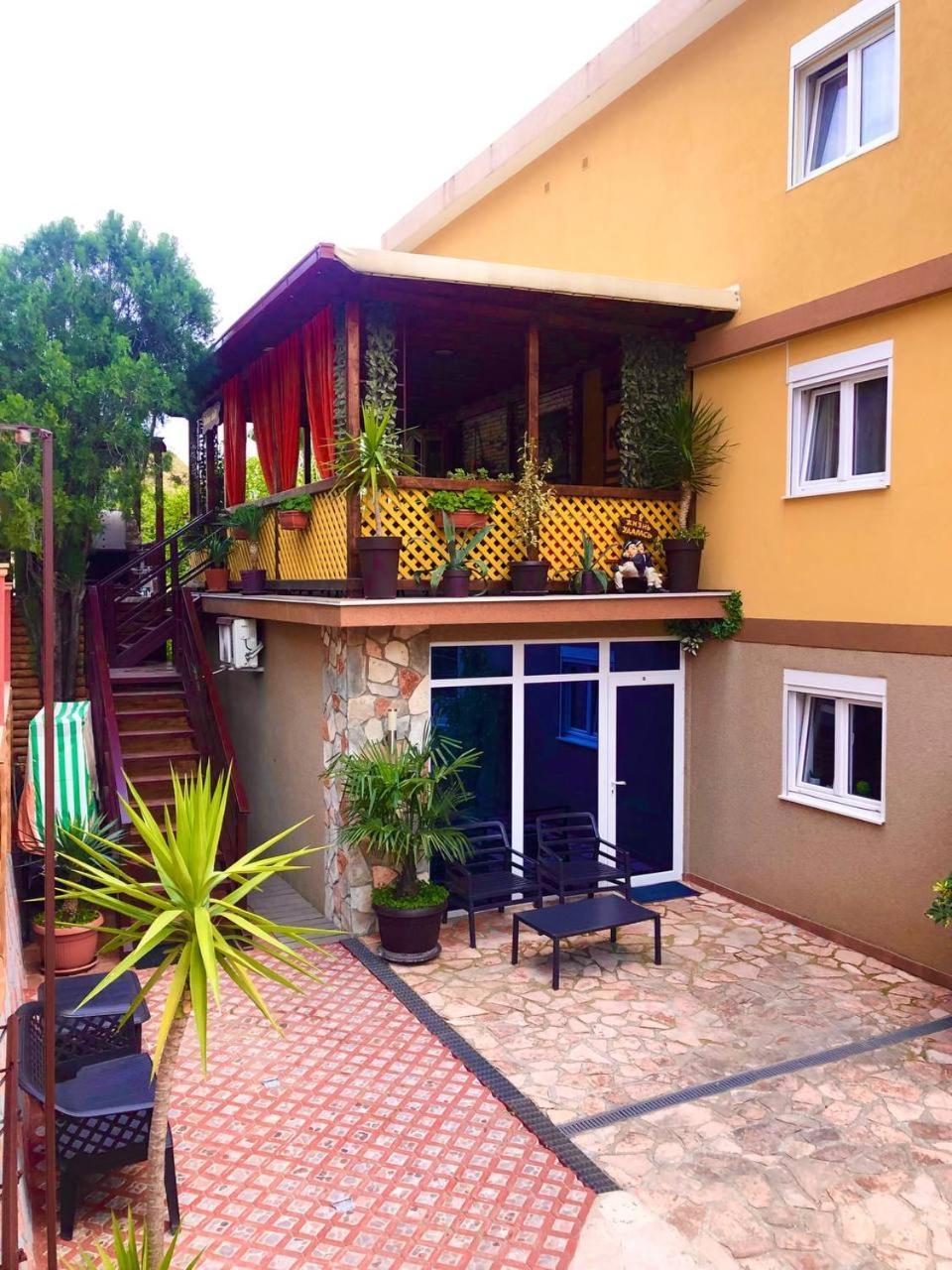 Apartments Ds Club Budva Bagian luar foto