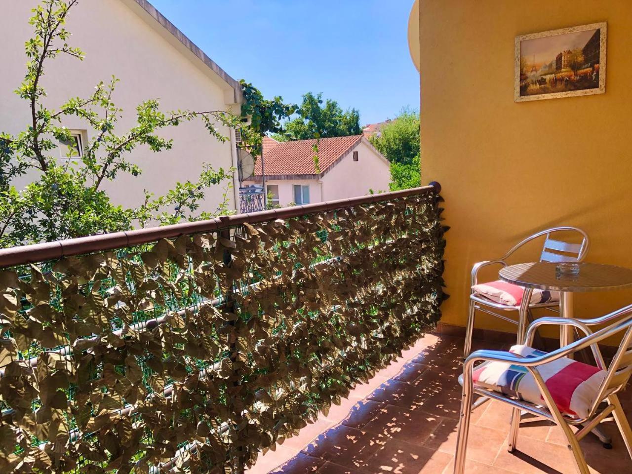 Apartments Ds Club Budva Bagian luar foto